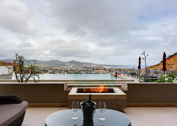 Luxe Mtn Retreat W/ Pool Access & Sea View!